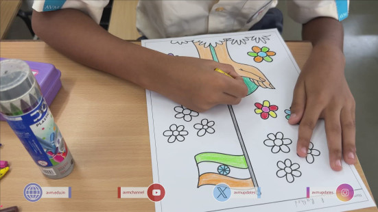 75 - Std 1 to 6 Enjoying Art Workshop on 78th Independence Day