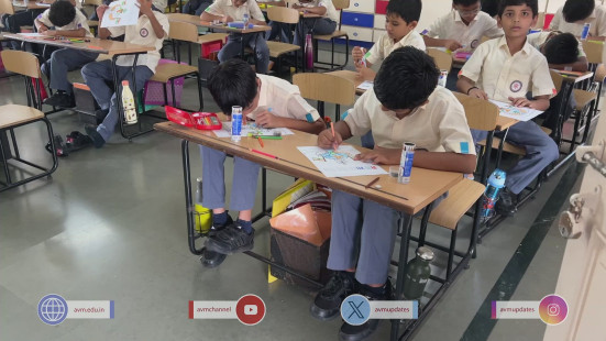 51 - Std 1 to 6 Enjoying Art Workshop on 78th Independence Day