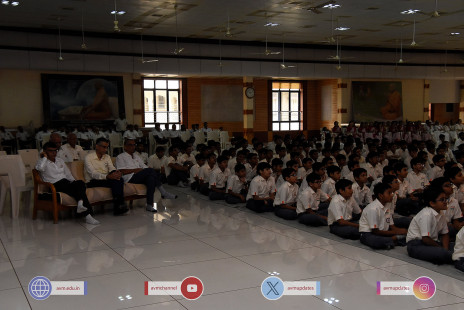 174---हमारी-सबसे-बड़ी-ज़िम्मेदारी...-वफ़ादारी!----Shivam-House-Creative-Assembly-2024-25