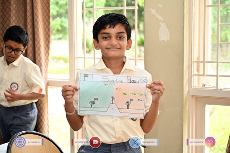 316---Std-1-to-6-Enjoying-Art-Workshop-on-78th-Independence-Day-