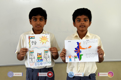 282---Std-1-to-6-Enjoying-Art-Workshop-on-78th-Independence-Day-