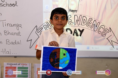 264---Std-1-to-6-Enjoying-Art-Workshop-on-78th-Independence-Day-