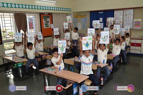 172---Std-1-to-6-Enjoying-Art-Workshop-on-78th-Independence-Day-