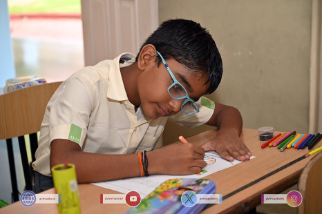 168---Std-1-to-6-Enjoying-Art-Workshop-on-78th-Independence-Day-