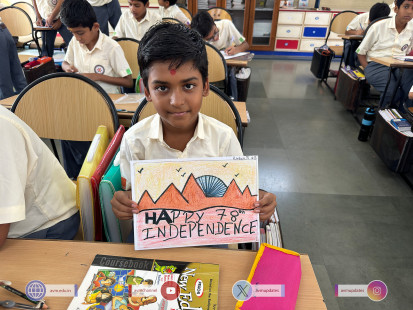 110---Std-1-to-6-Enjoying-Art-Workshop-on-78th-Independence-Day-