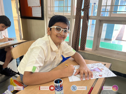 31---Std-1-to-6-Enjoying-Art-Workshop-on-78th-Independence-Day-