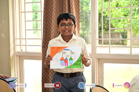 318---Std-1-to-6-Enjoying-Art-Workshop-on-78th-Independence-Day-