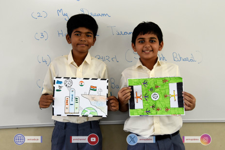 276---Std-1-to-6-Enjoying-Art-Workshop-on-78th-Independence-Day-
