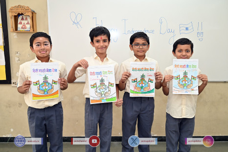 189---Std-1-to-6-Enjoying-Art-Workshop-on-78th-Independence-Day-