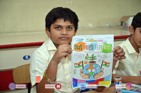 180---Std-1-to-6-Enjoying-Art-Workshop-on-78th-Independence-Day-