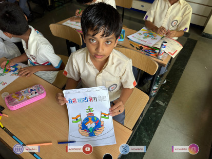 92---Std-1-to-6-Enjoying-Art-Workshop-on-78th-Independence-Day-