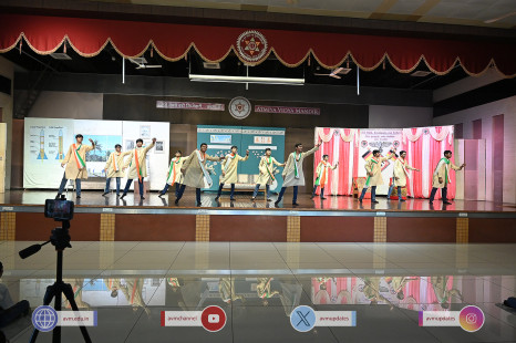 185---हमारी-सबसे-बड़ी-ज़िम्मेदारी...-वफ़ादारी!----Shivam-House-Creative-Assembly-2024-25