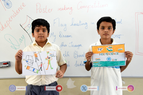 272---Std-1-to-6-Enjoying-Art-Workshop-on-78th-Independence-Day-