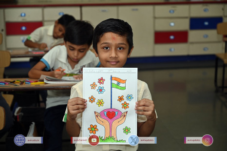 140---Std-1-to-6-Enjoying-Art-Workshop-on-78th-Independence-Day-