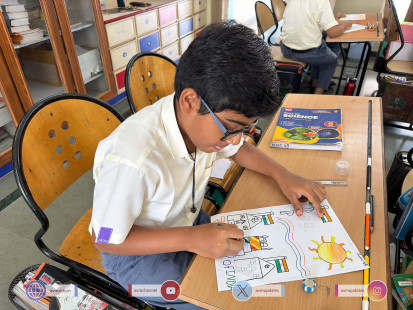 111---Std-1-to-6-Enjoying-Art-Workshop-on-78th-Independence-Day-