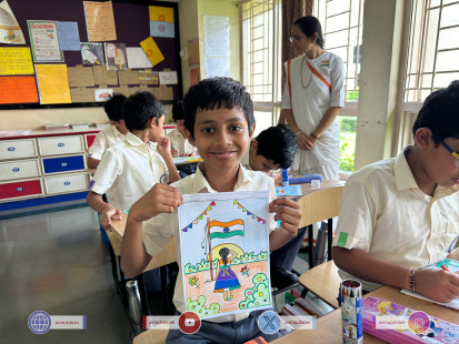 100---Std-1-to-6-Enjoying-Art-Workshop-on-78th-Independence-Day-