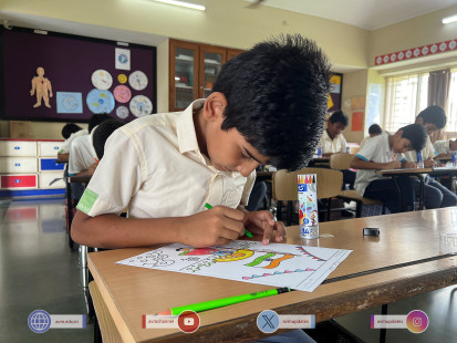 7---Std-1-to-6-Enjoying-Art-Workshop-on-78th-Independence-Day-