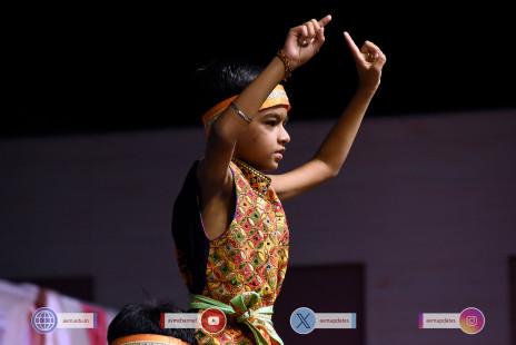 136---हमारी-सबसे-बड़ी-ज़िम्मेदारी...-वफ़ादारी!----Shivam-House-Creative-Assembly-2024-25