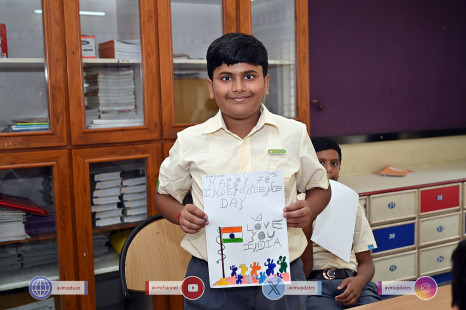 310---Std-1-to-6-Enjoying-Art-Workshop-on-78th-Independence-Day-