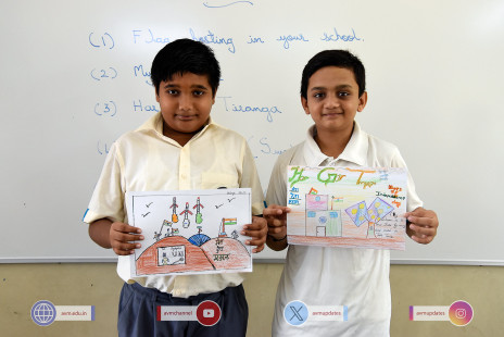 274---Std-1-to-6-Enjoying-Art-Workshop-on-78th-Independence-Day-