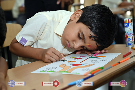 141---Std-1-to-6-Enjoying-Art-Workshop-on-78th-Independence-Day-