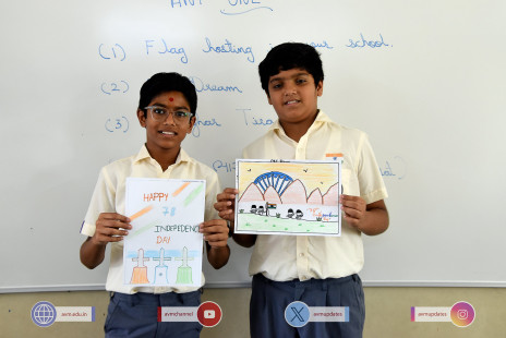 275---Std-1-to-6-Enjoying-Art-Workshop-on-78th-Independence-Day-