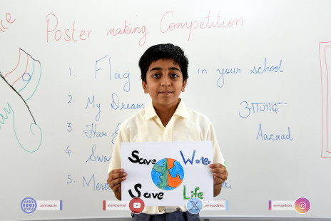 273---Std-1-to-6-Enjoying-Art-Workshop-on-78th-Independence-Day-