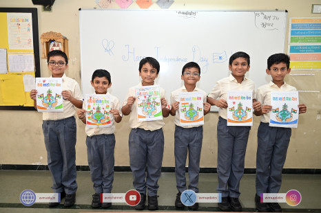193---Std-1-to-6-Enjoying-Art-Workshop-on-78th-Independence-Day-
