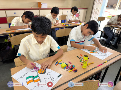 70---Std-1-to-6-Enjoying-Art-Workshop-on-78th-Independence-Day-
