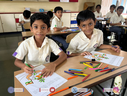 58---Std-1-to-6-Enjoying-Art-Workshop-on-78th-Independence-Day-