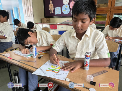 16---Std-1-to-6-Enjoying-Art-Workshop-on-78th-Independence-Day-